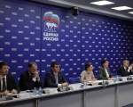 «Единая Россия» предложила развивать меры соцподдержки молодых семей
