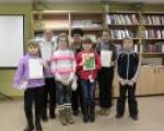 Библиотека награждает победителей и участников выставки - конкурса открыток «Любимый город, поздравляю!».
